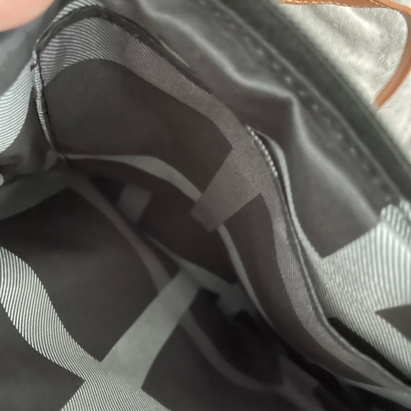 NWOT-Joy Mangano genuine leather RFID Crossbody in black - Picture 3 of 3